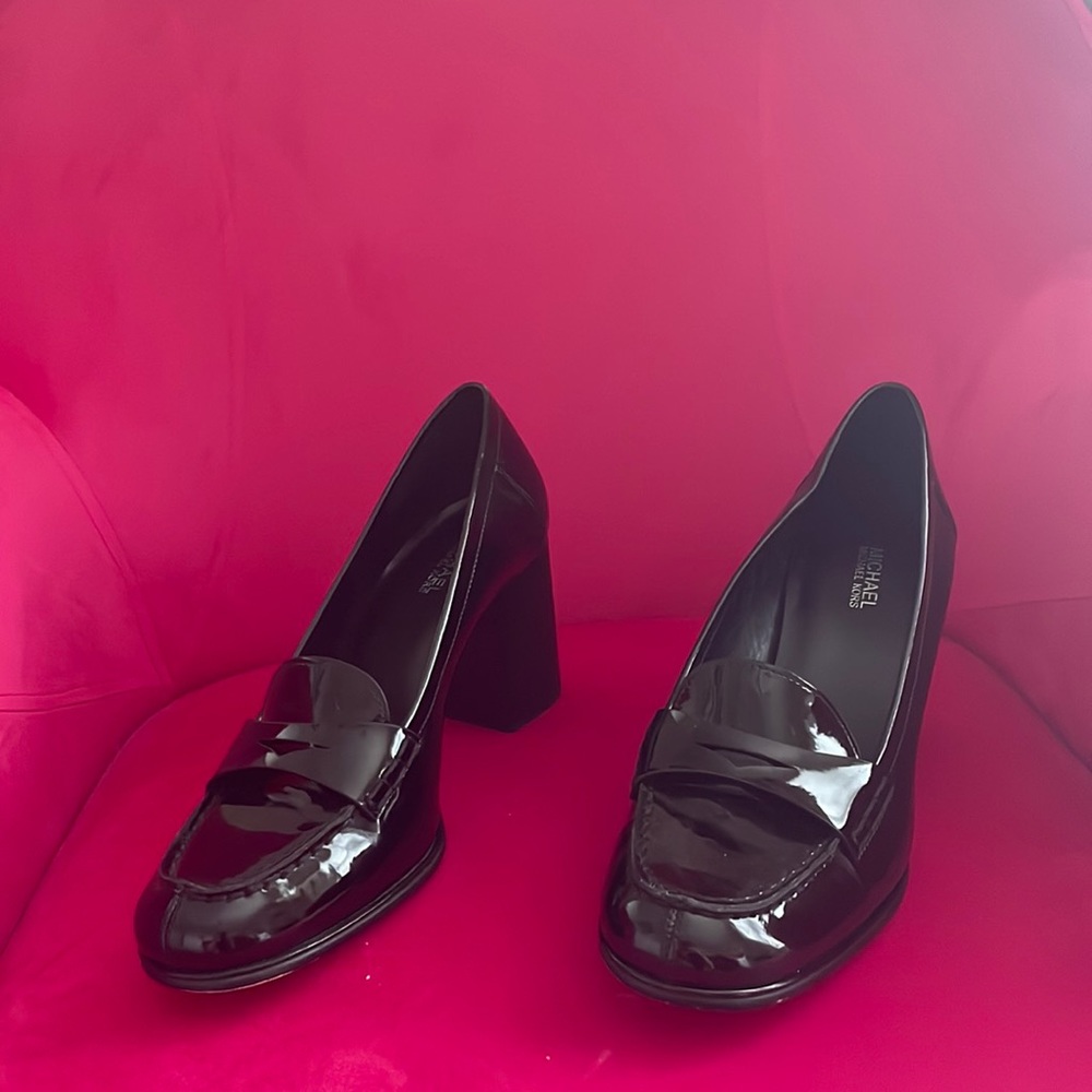 Michael Kors oxford pumps
